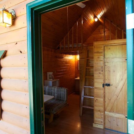 Arrowhead Camping Resort Loft Cabin 22 Douglas Center Exterior photo